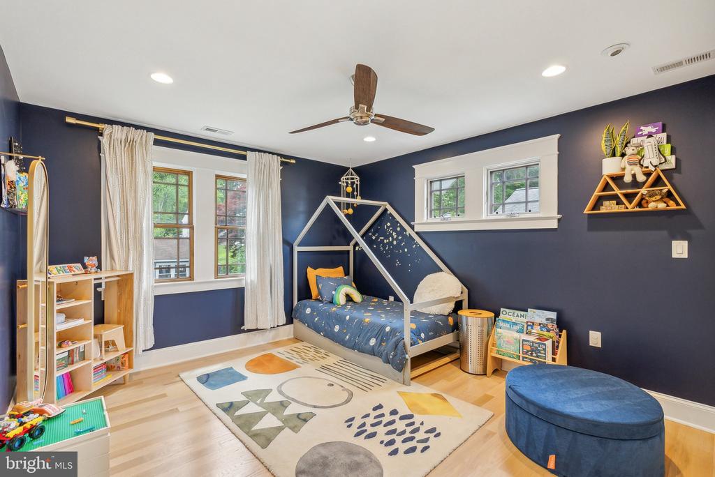 3703 HEATHER COURT