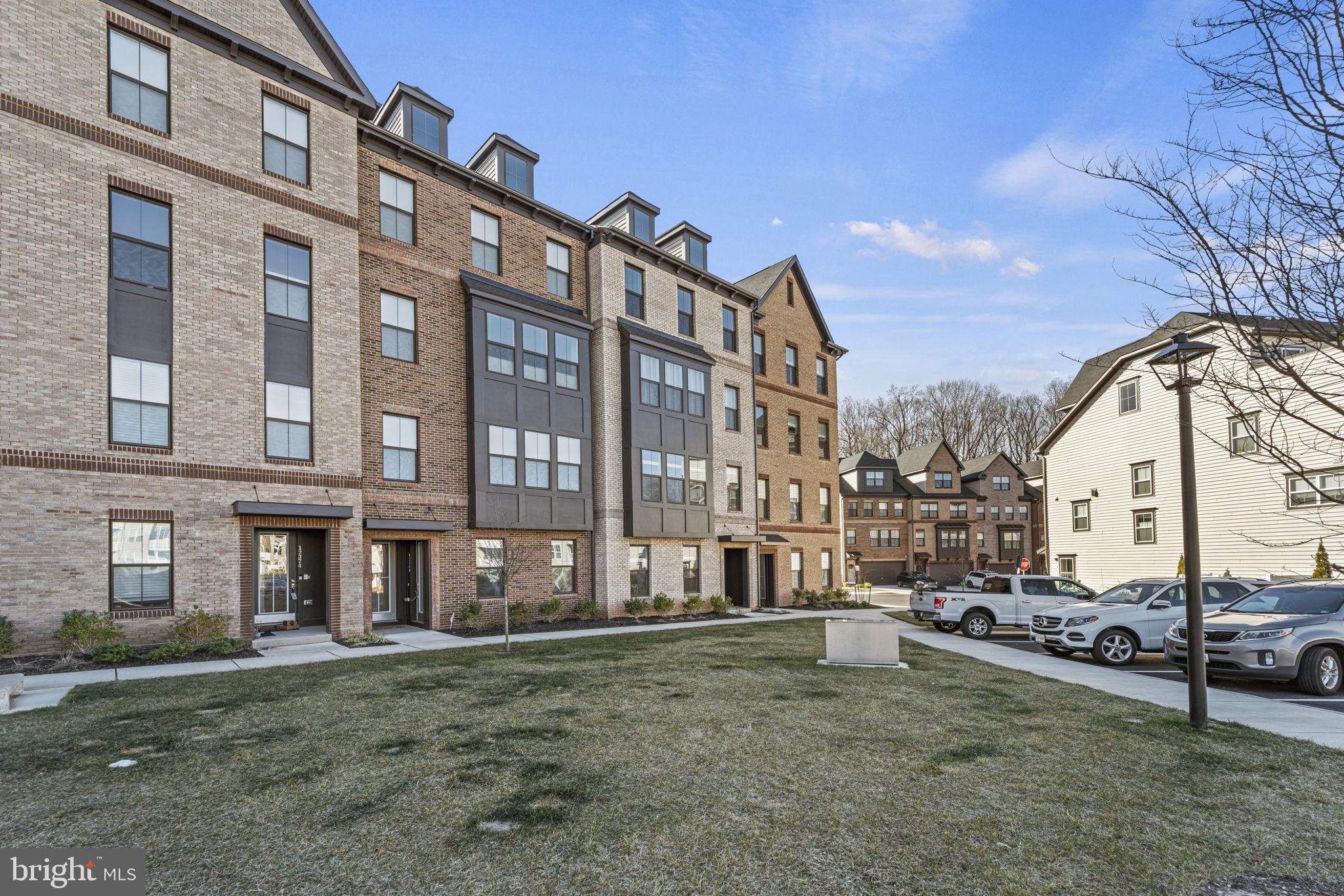 12384 AZURE LANE 3