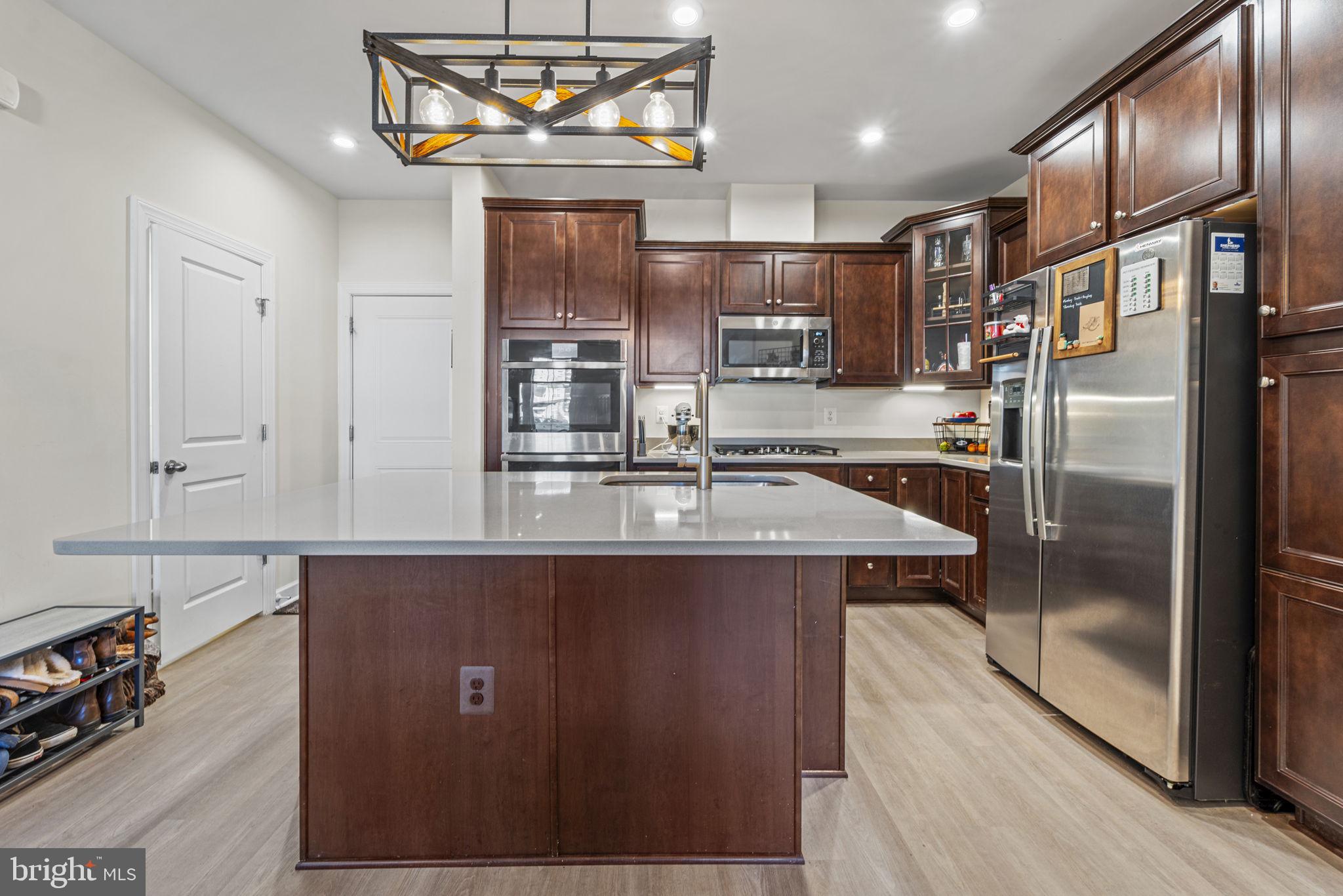 12384 AZURE LANE 3
