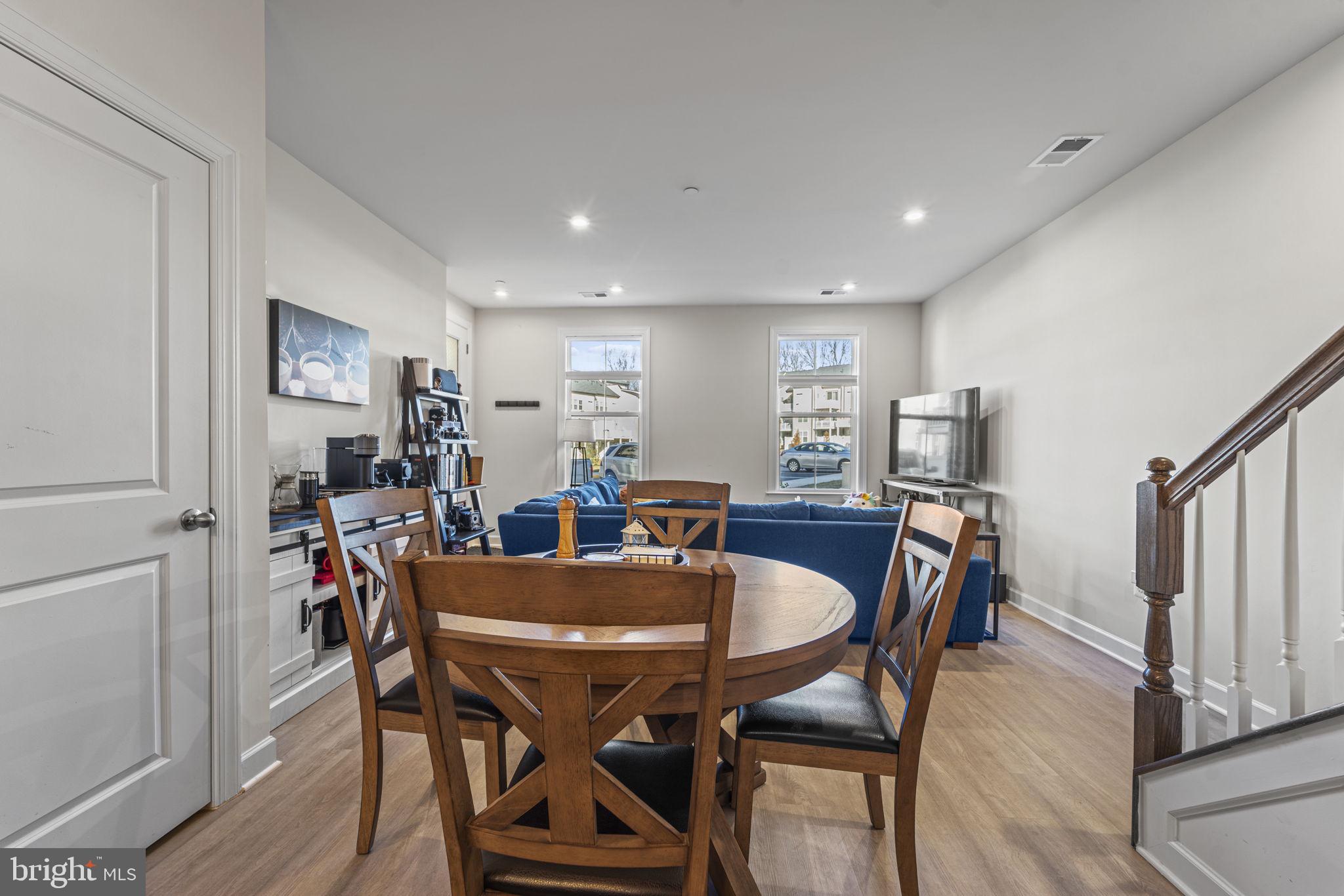 12384 AZURE LANE 3