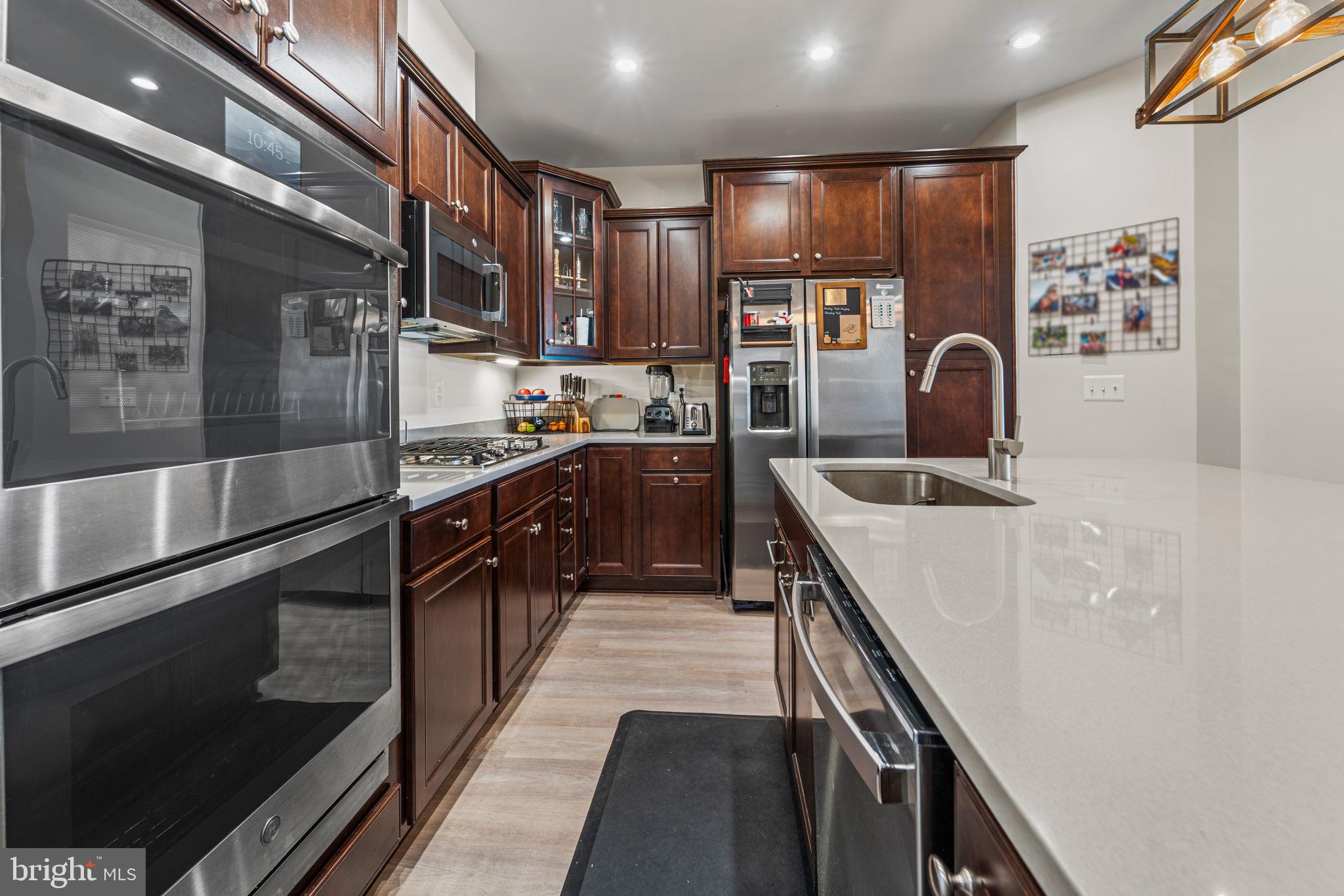 12384 AZURE LANE 3