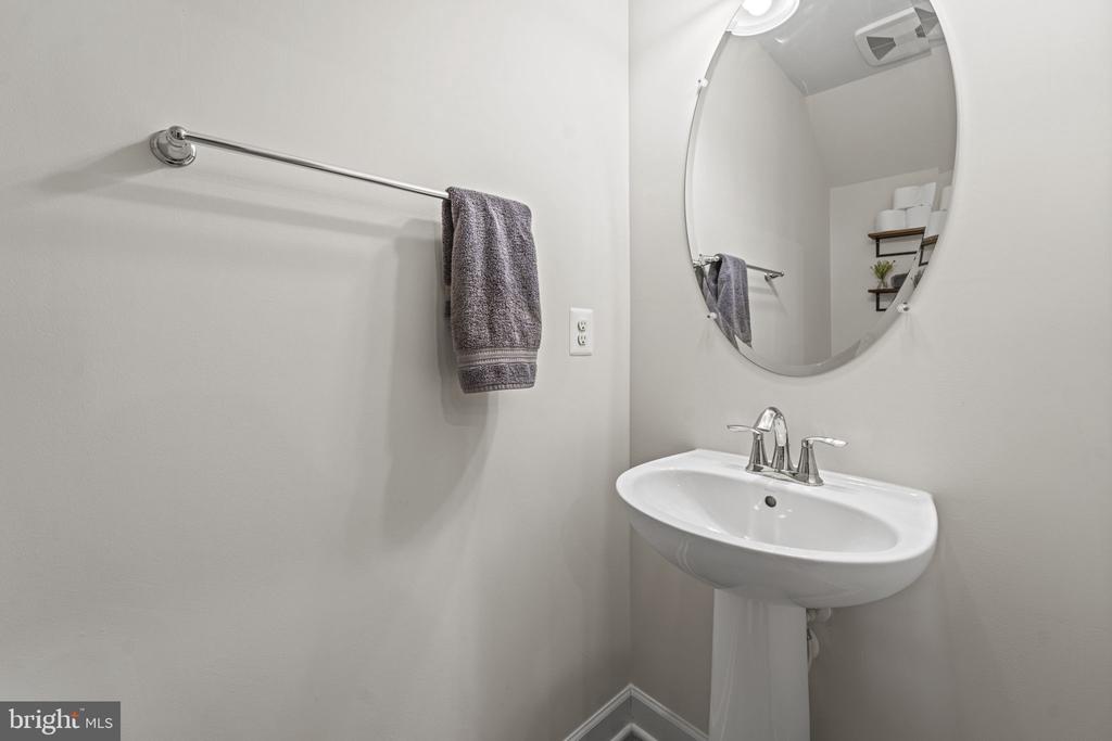 12384 AZURE LANE 3