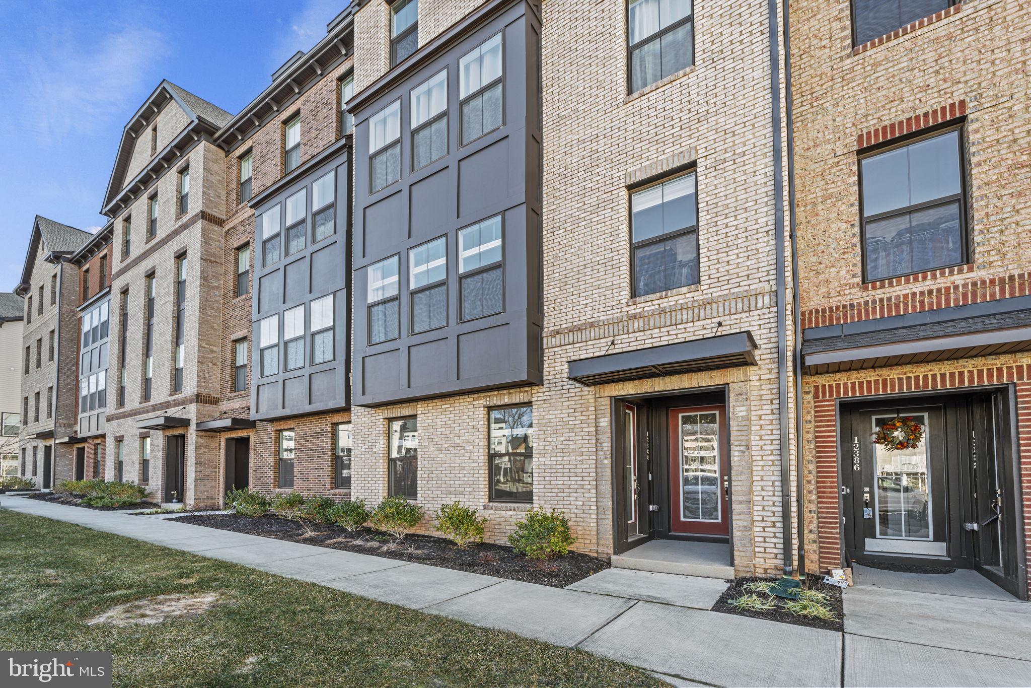 12384 AZURE LANE 3