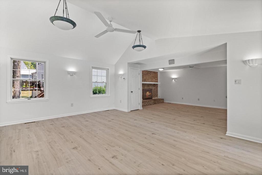8084 WINDING WAY COURT