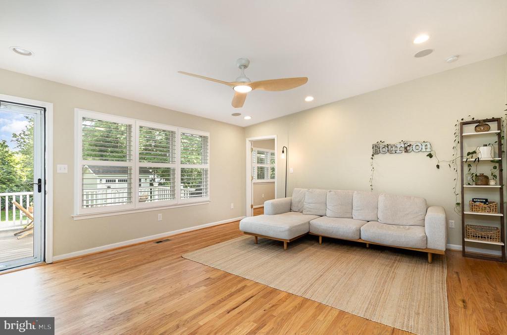 2001 SHENANDOAH ROAD