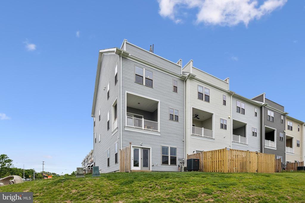 2627 LOGANBERRY DRIVE