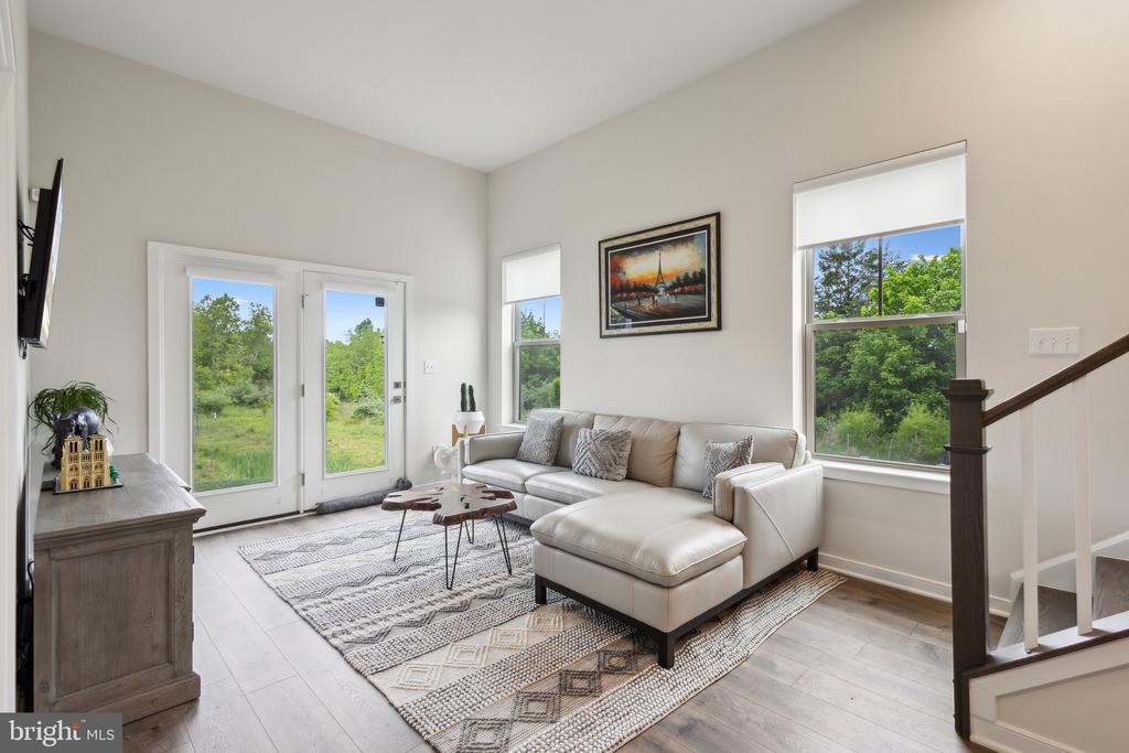 2627 LOGANBERRY DRIVE