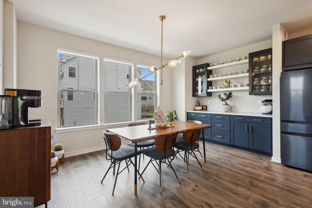 2627 LOGANBERRY DRIVE