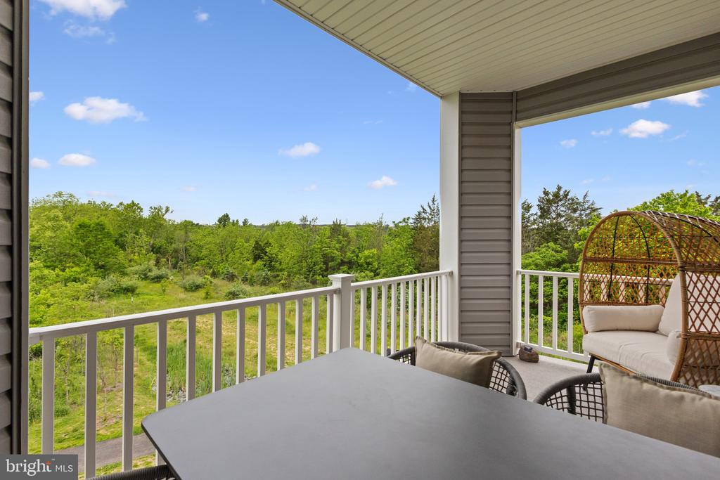 2627 LOGANBERRY DRIVE