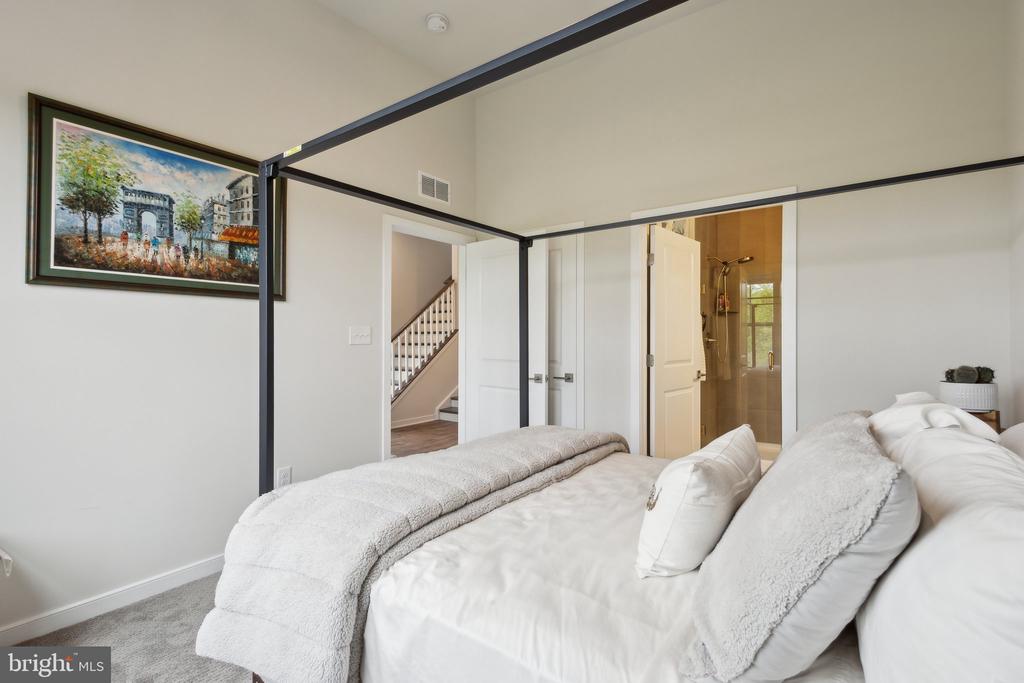 2627 LOGANBERRY DRIVE