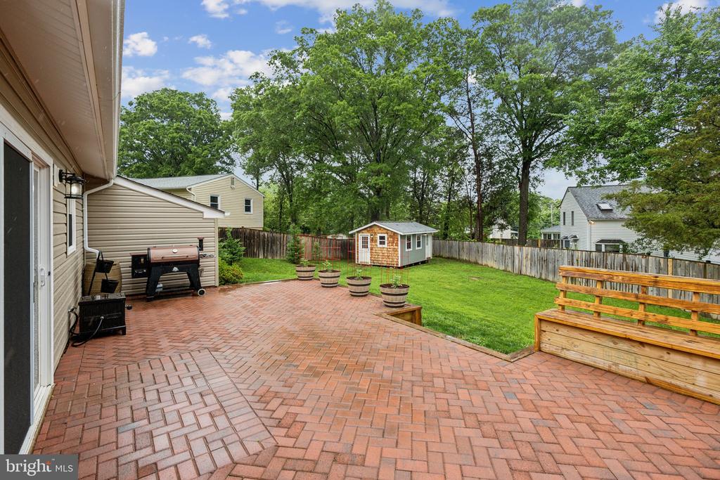 1250 REDWOOD COURT