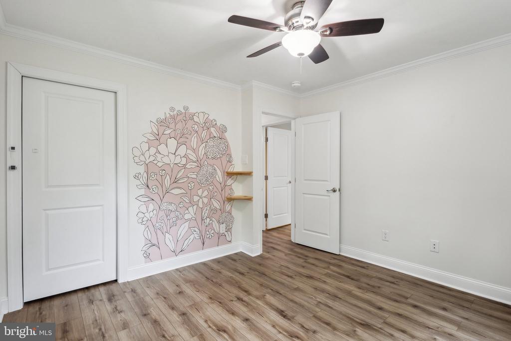 1250 REDWOOD COURT