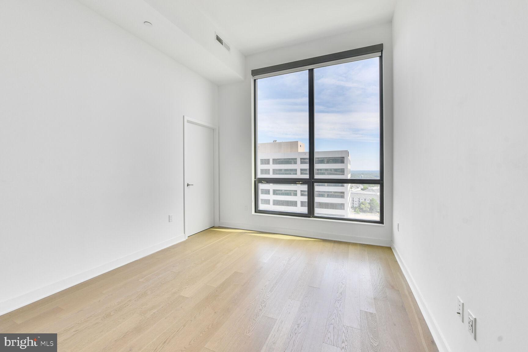 1650 SILVER HILL 1401