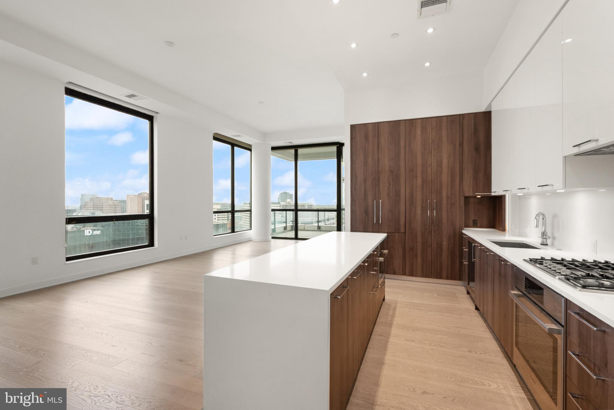 1650 SILVER HILL 1401