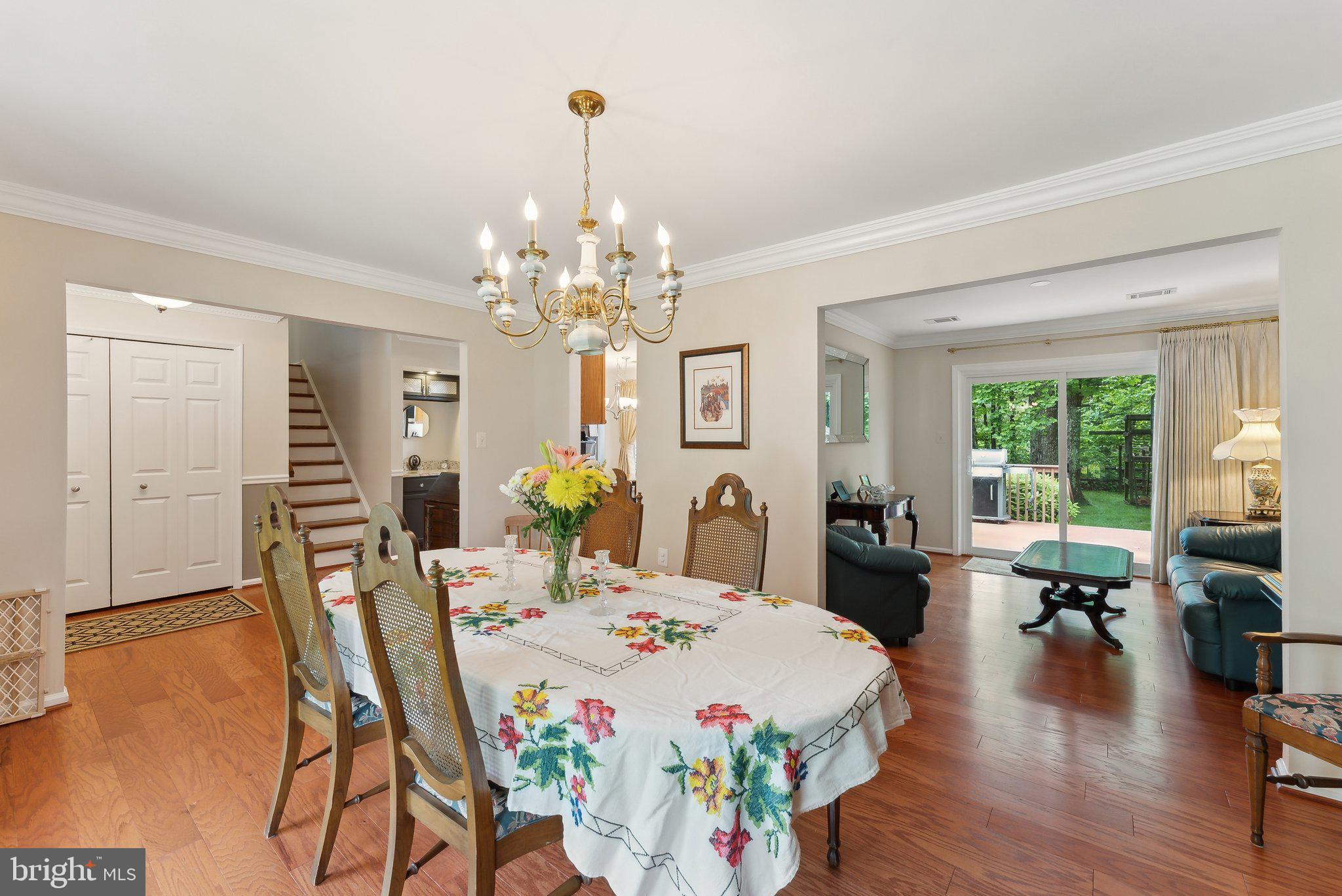 6554 GLADEVIEW COURT