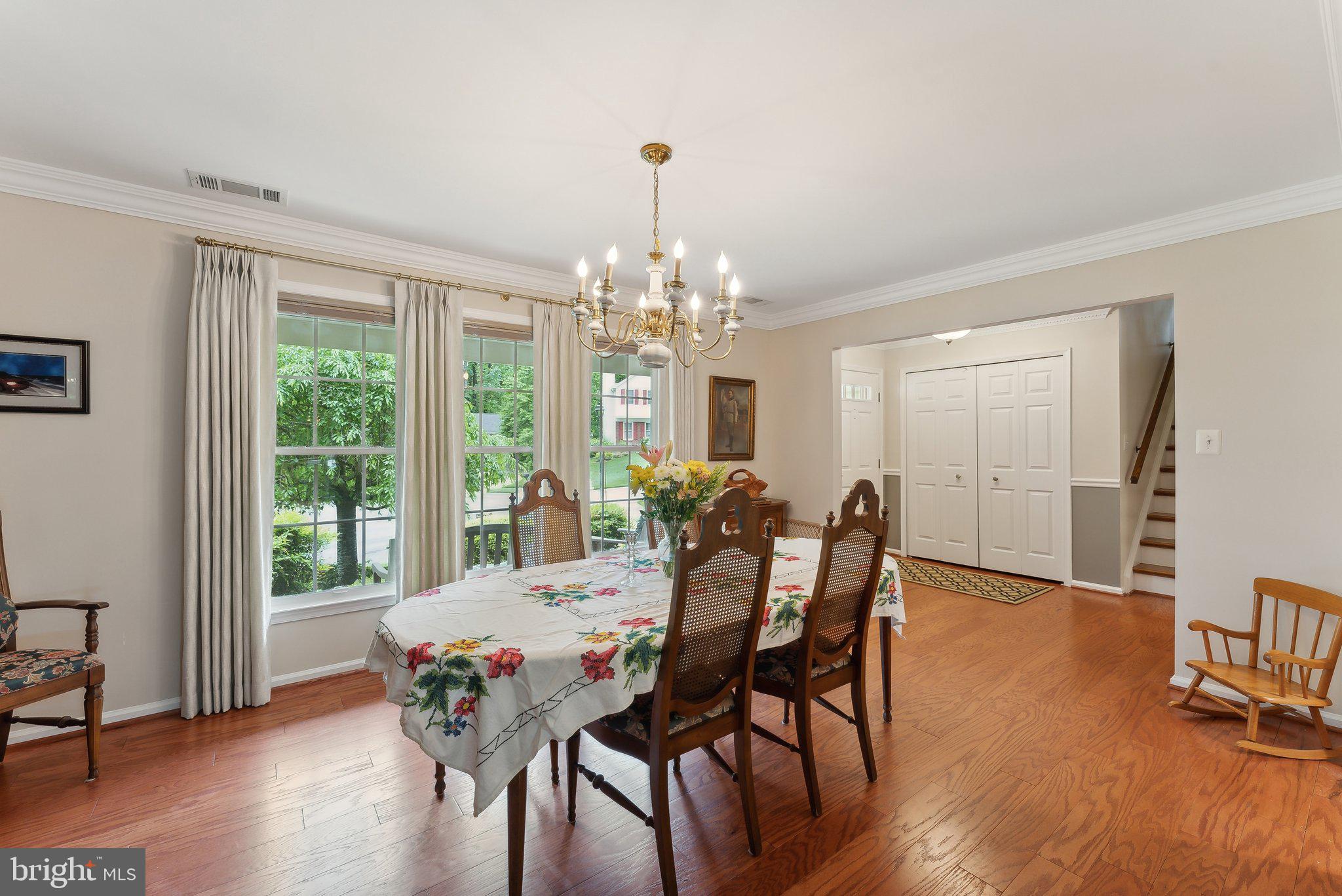 6554 GLADEVIEW COURT