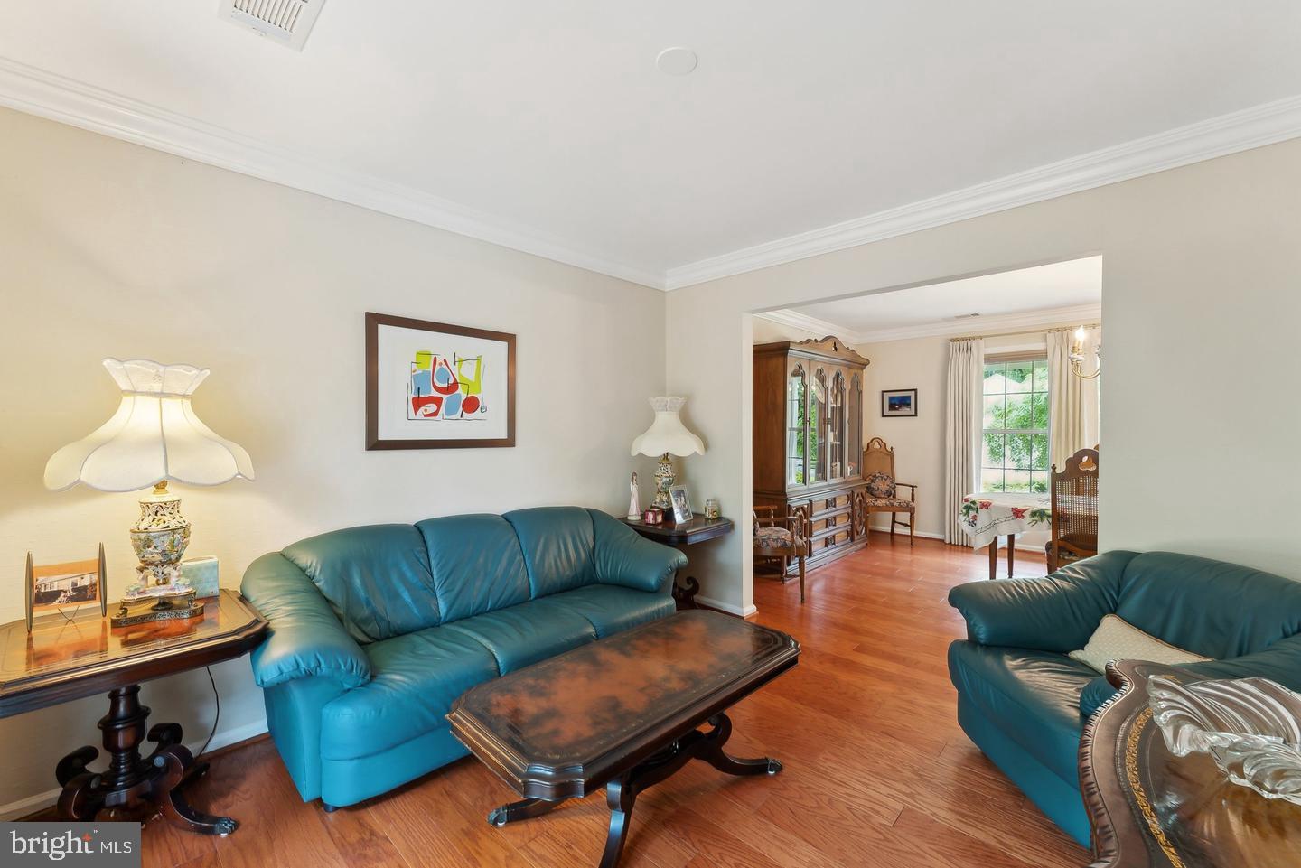 6554 GLADEVIEW COURT