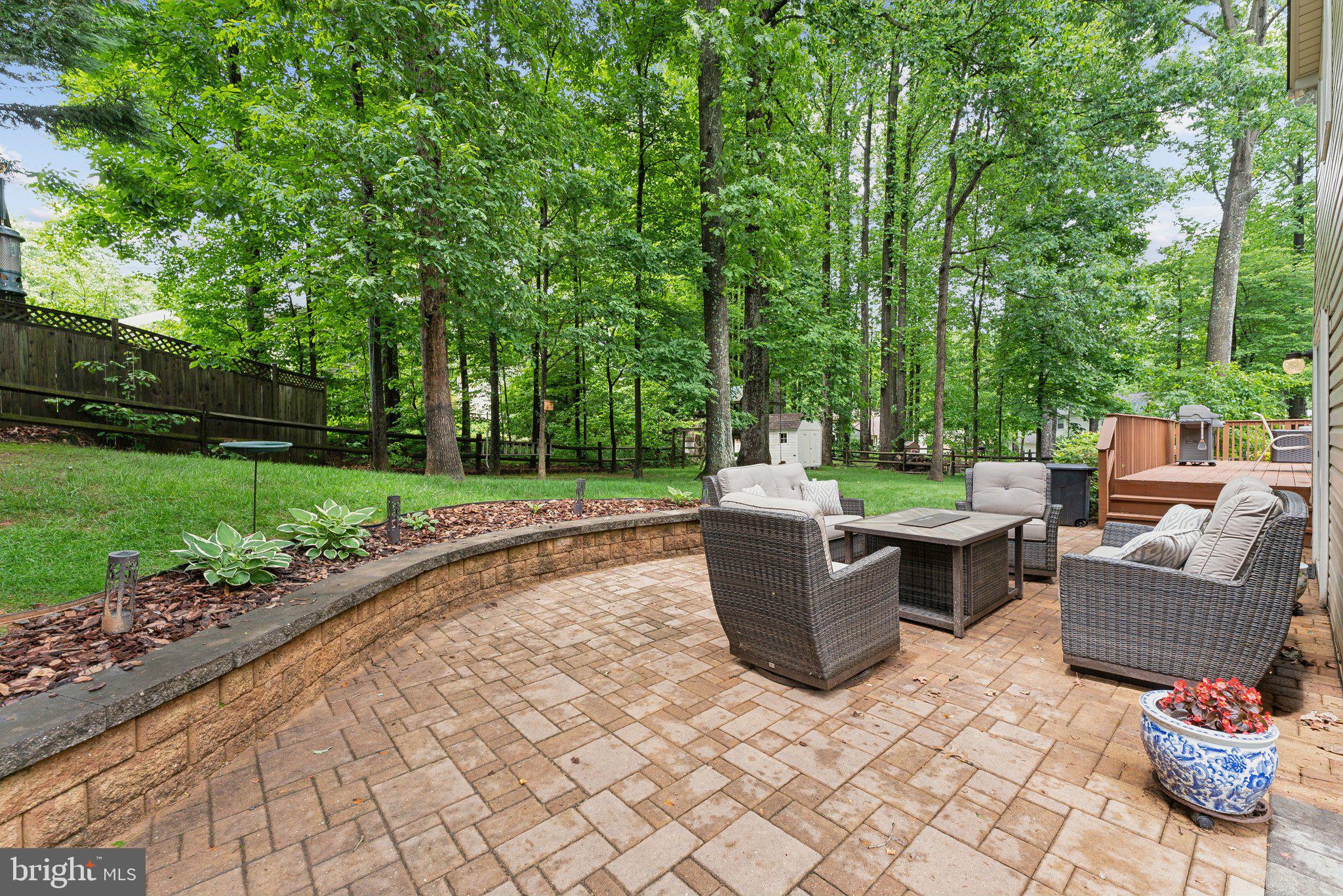 6554 GLADEVIEW COURT