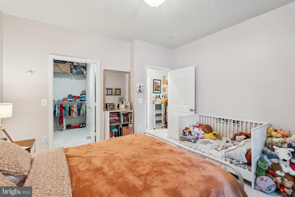 1708 LAKE SHORE CREST DRIVE 11