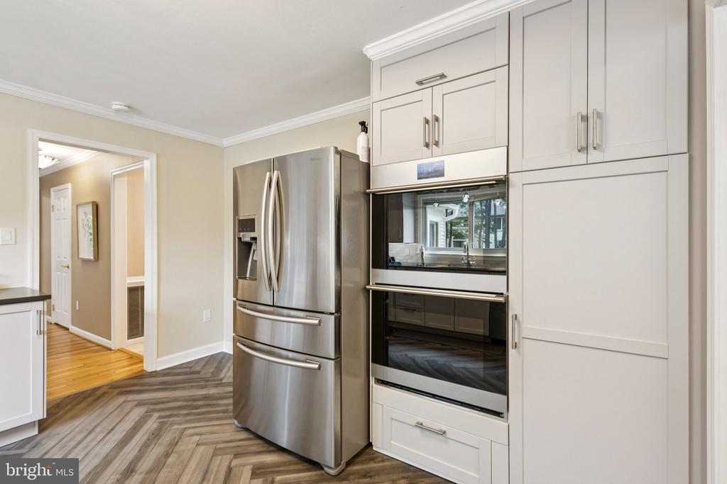 11100 FLORA LEE DRIVE