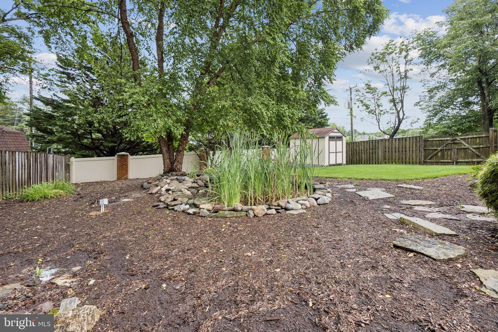 11100 FLORA LEE DRIVE