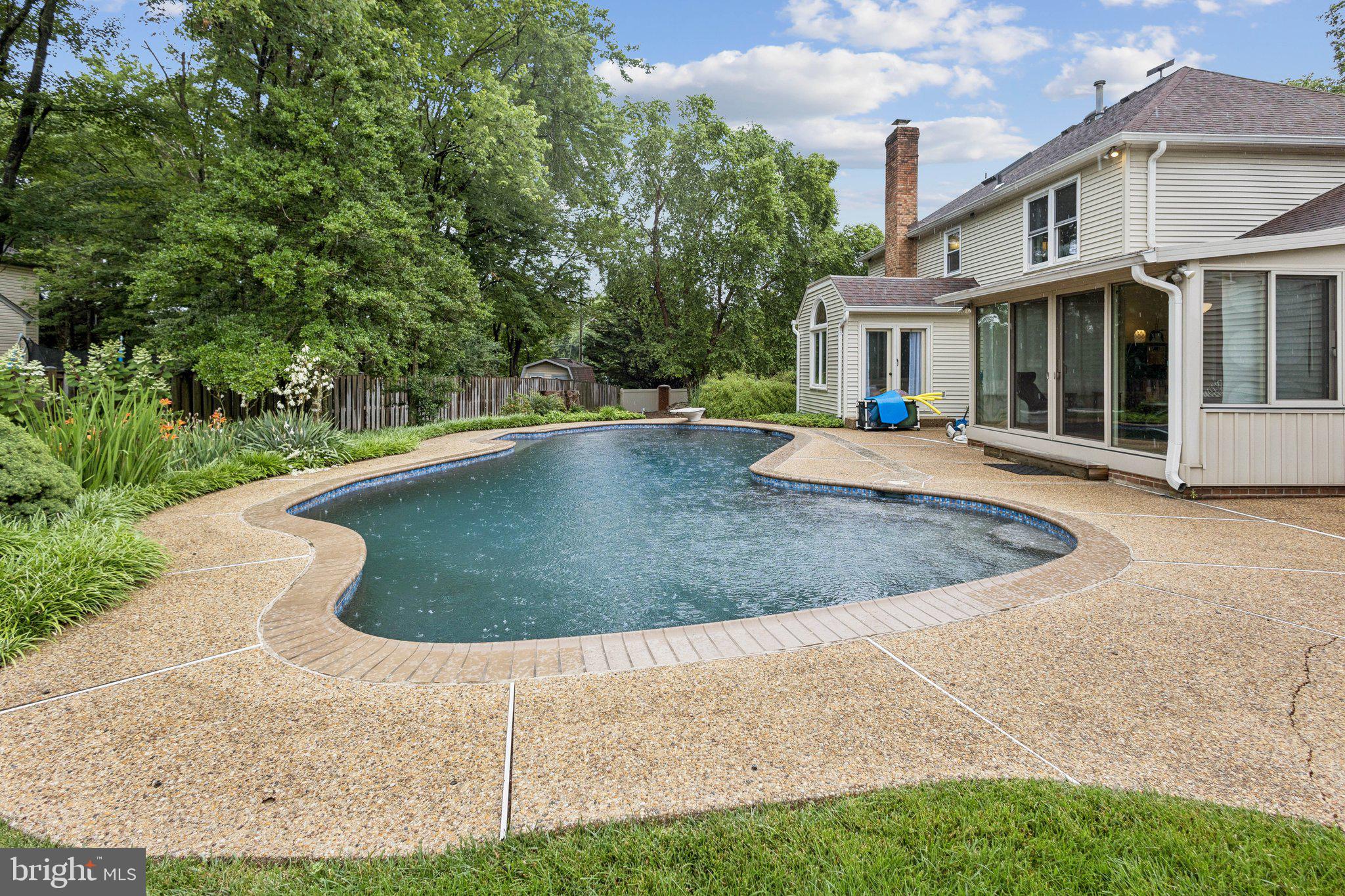 11100 FLORA LEE DRIVE