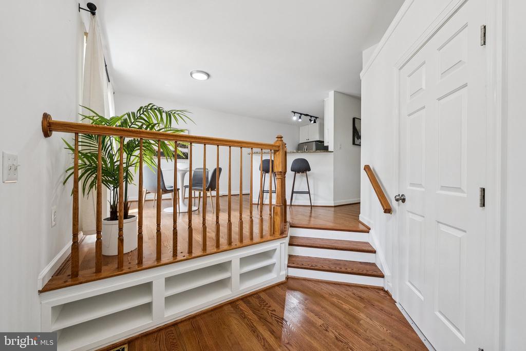 5562 JOWETT COURT