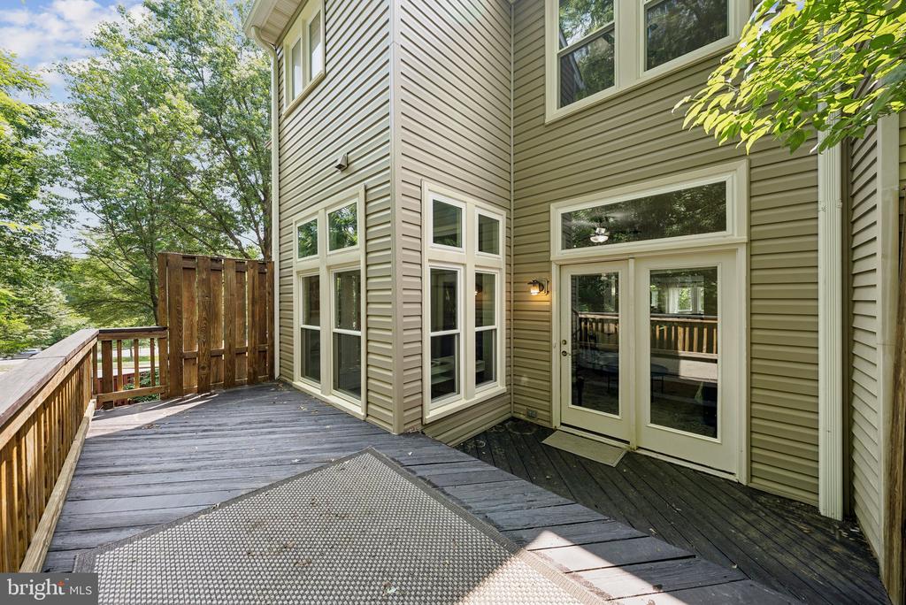 5562 JOWETT COURT