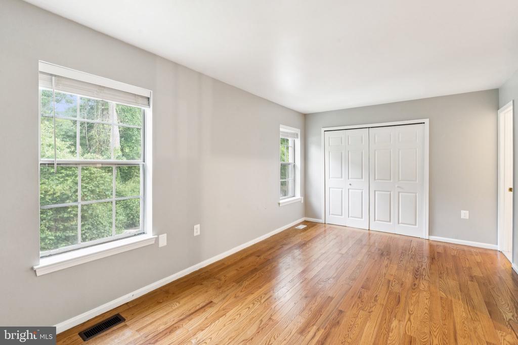 5790 BURKE TOWNE COURT