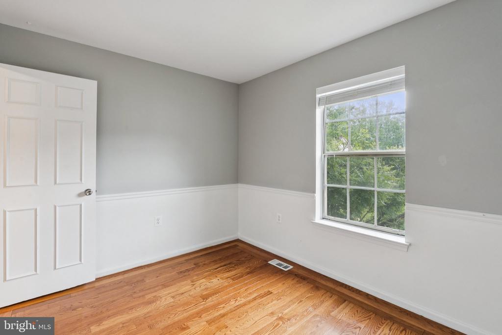 5790 BURKE TOWNE COURT