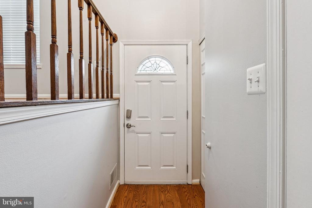 5790 BURKE TOWNE COURT