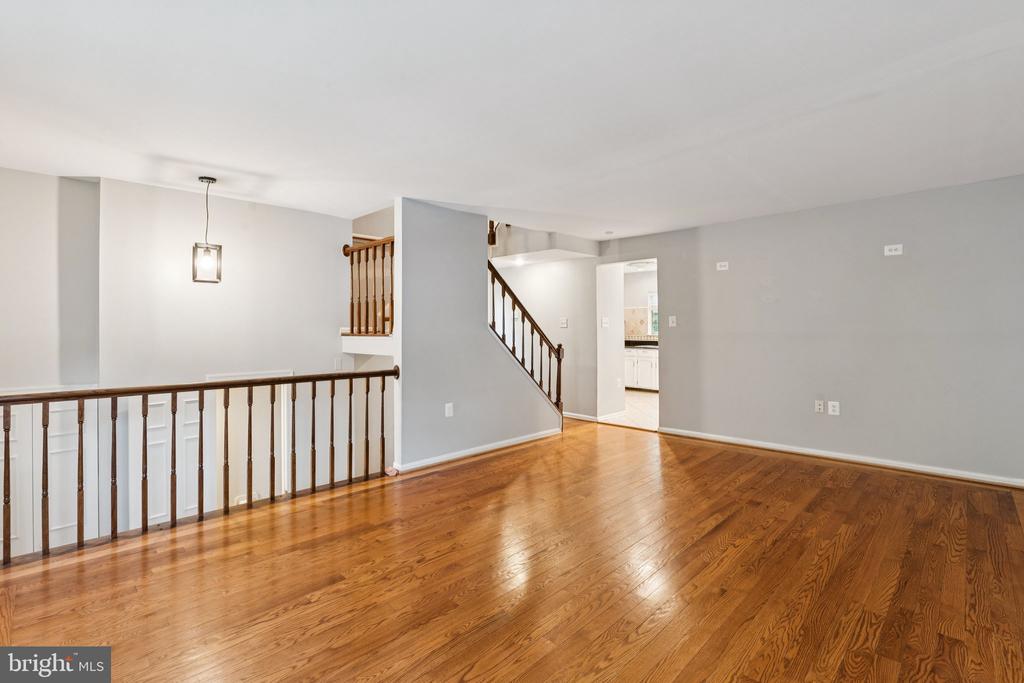 5790 BURKE TOWNE COURT