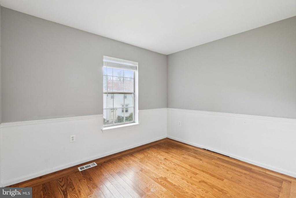 5790 BURKE TOWNE COURT