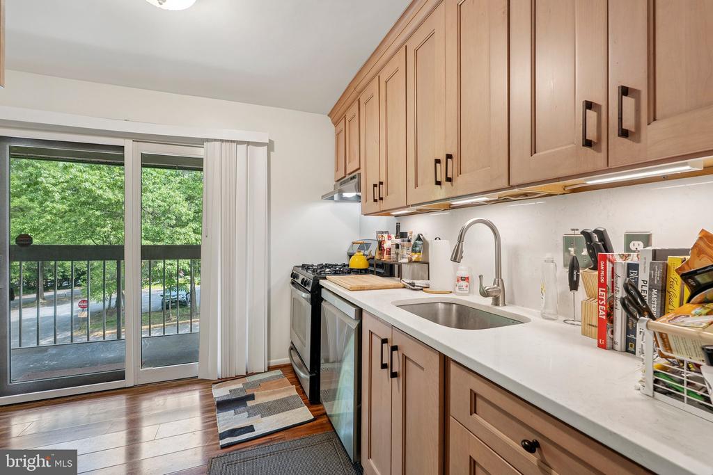 1530 MOORINGS DRIVE 8B/22B