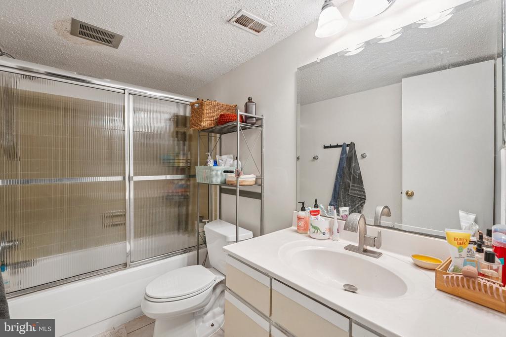 1530 MOORINGS DRIVE 8B/22B