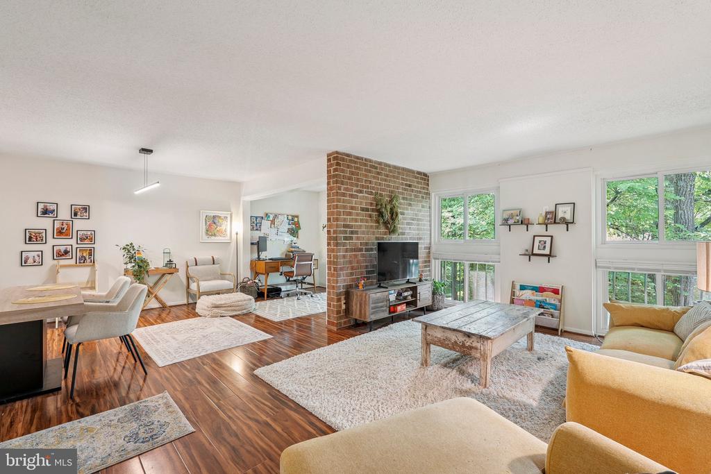 1530 MOORINGS DRIVE 8B/22B