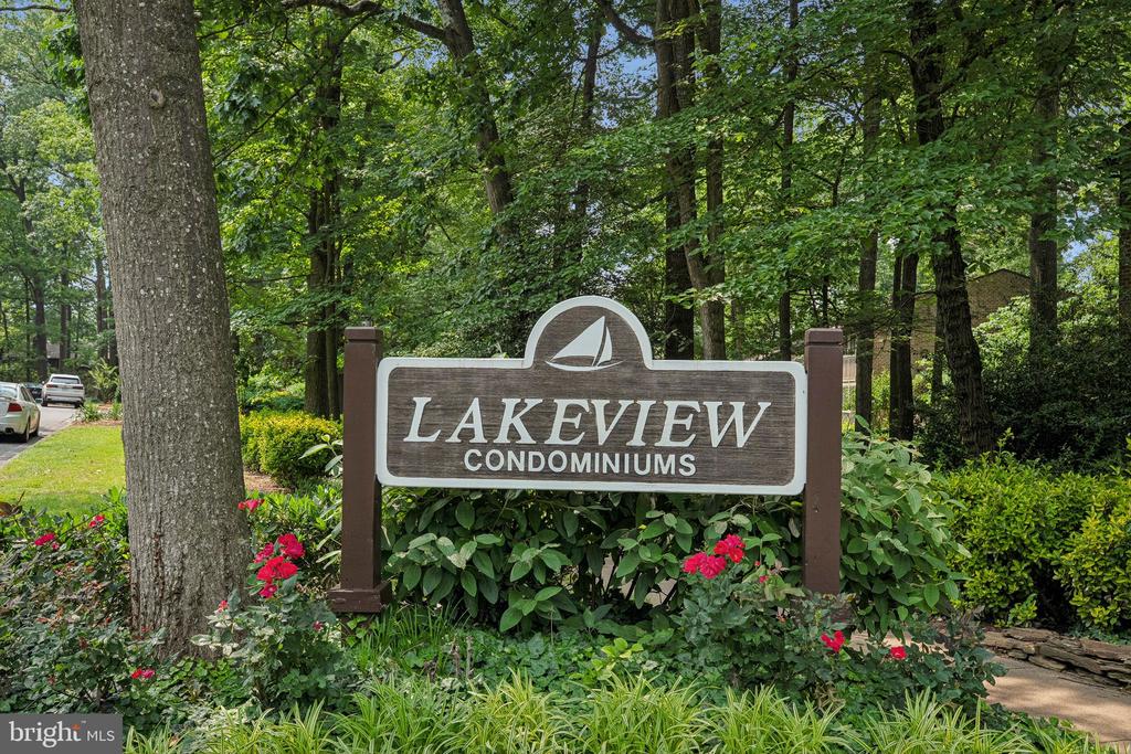 1530 MOORINGS DRIVE 8B/22B