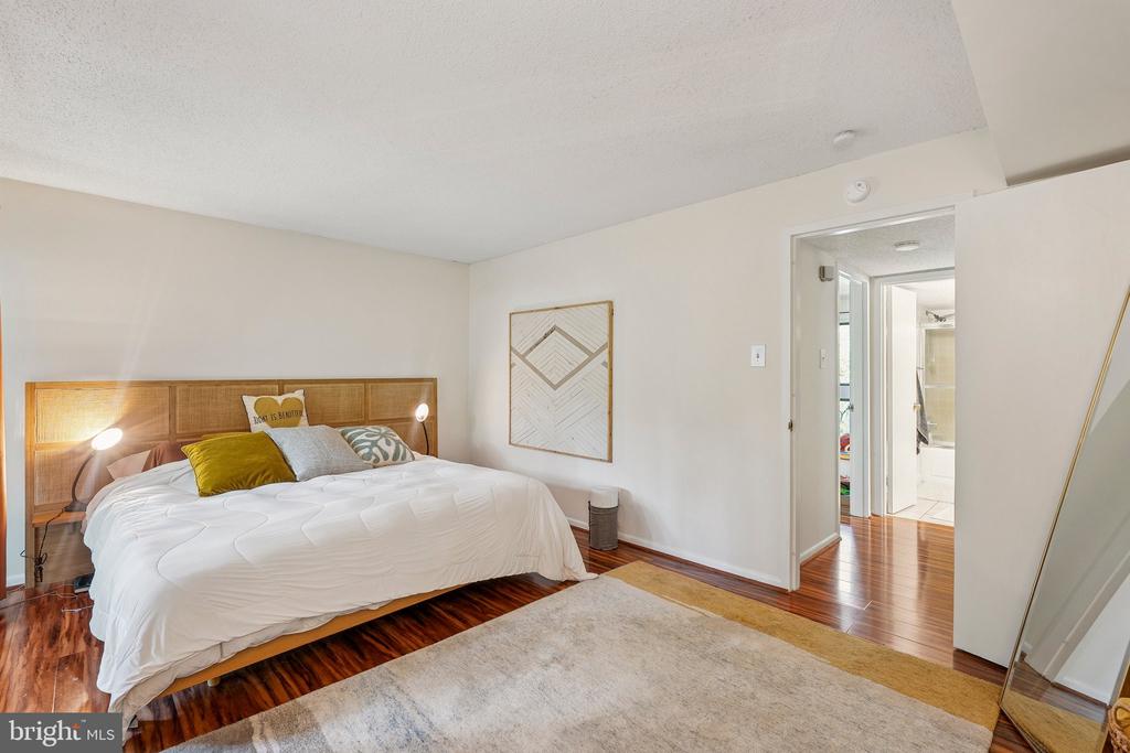 1530 MOORINGS DRIVE 8B/22B