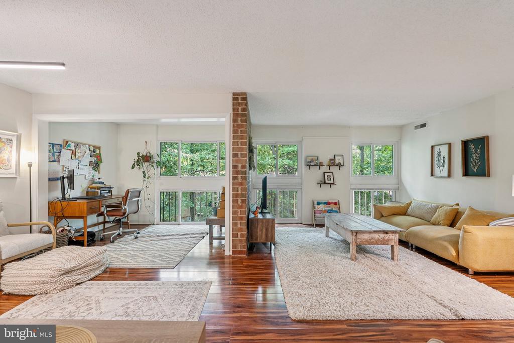 1530 MOORINGS DRIVE 8B/22B