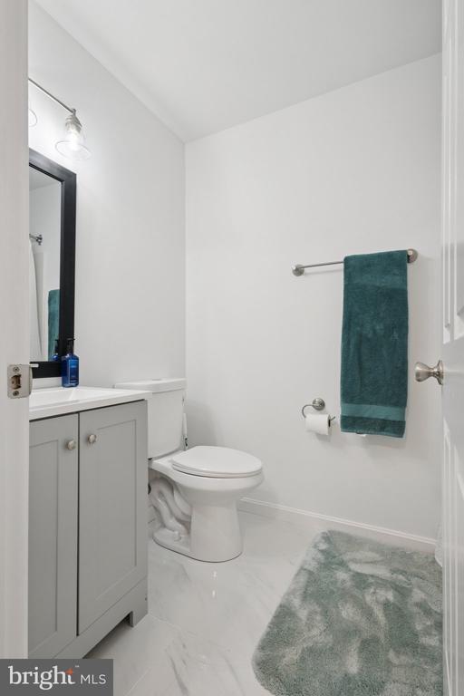 5807 ORCHARD HILL COURT 5807