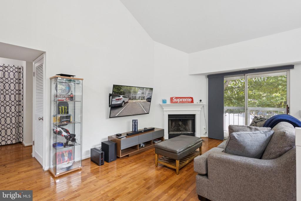 5807 ORCHARD HILL COURT 5807