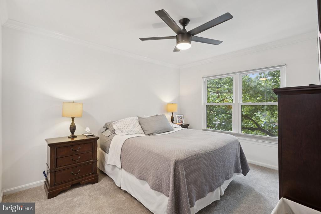 5807 ORCHARD HILL COURT 5807