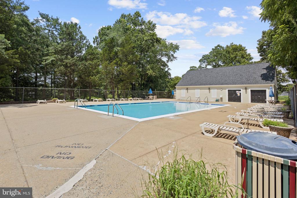5807 ORCHARD HILL COURT 5807