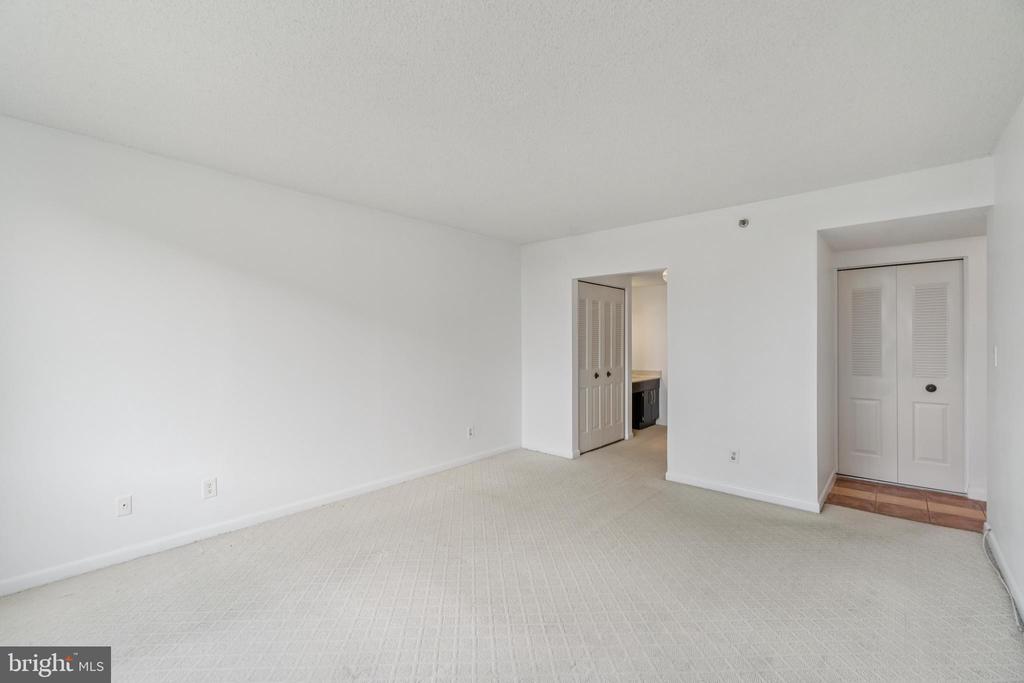 3709 S GEORGE MASON DRIVE 604
