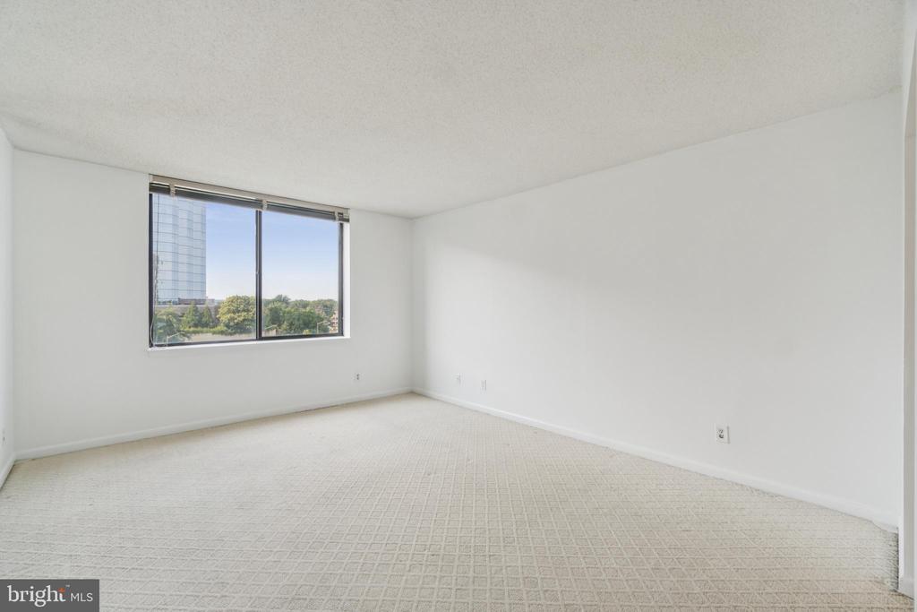 3709 S GEORGE MASON DRIVE 604
