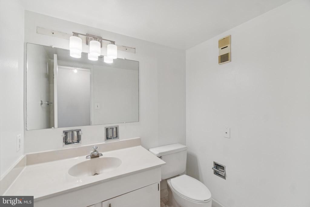 3709 S GEORGE MASON DRIVE 604