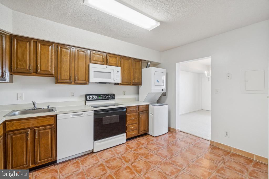 3709 S GEORGE MASON DRIVE 604
