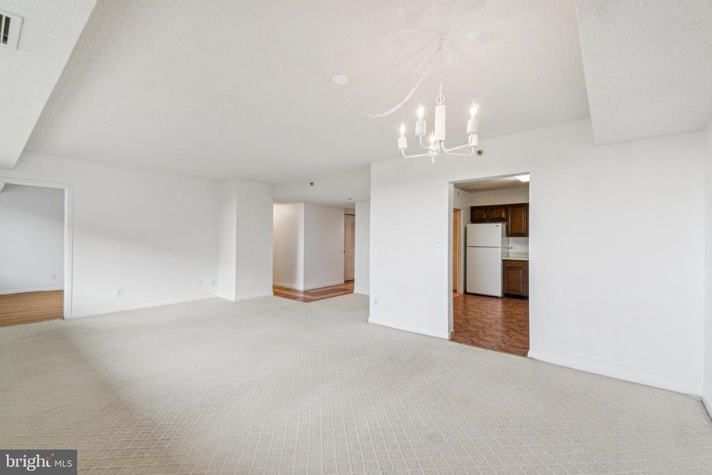 3709 S GEORGE MASON DRIVE 604