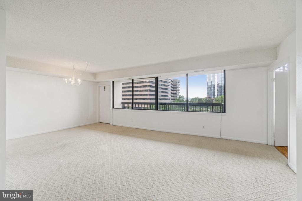 3709 S GEORGE MASON DRIVE 604