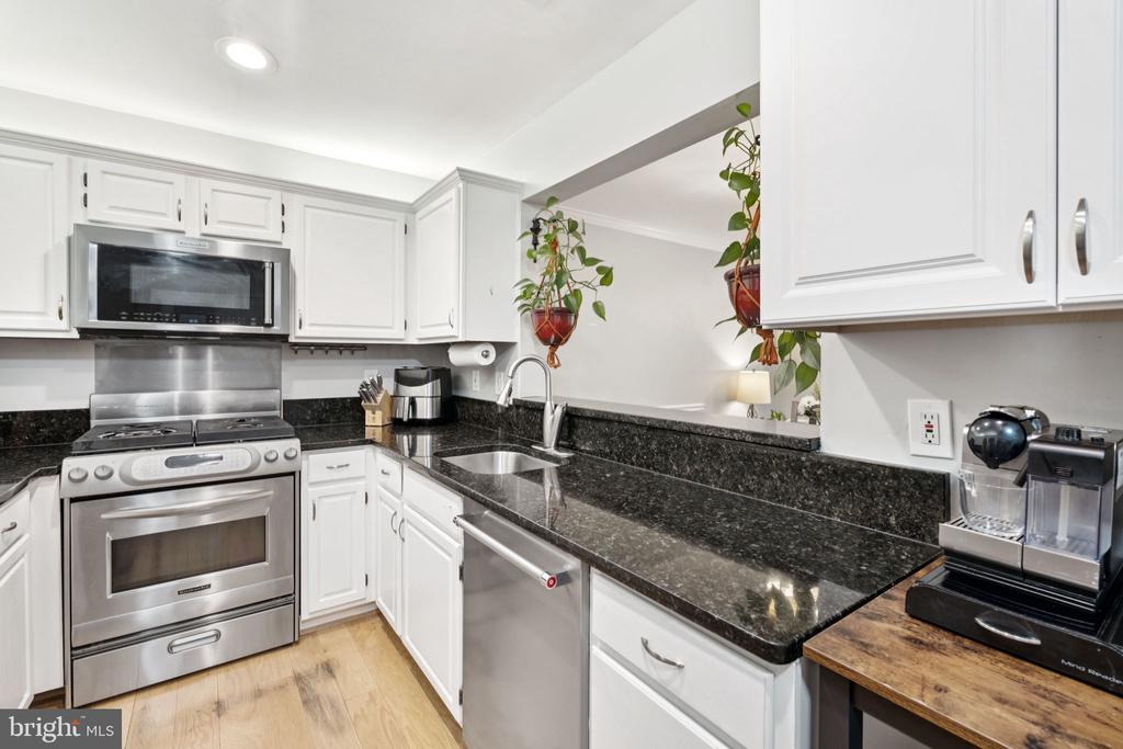 11736 ROCKAWAY LANE 101